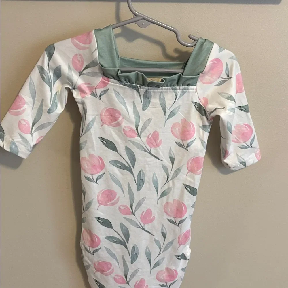 Marie Nicole tulip garden gown size 0-3 months